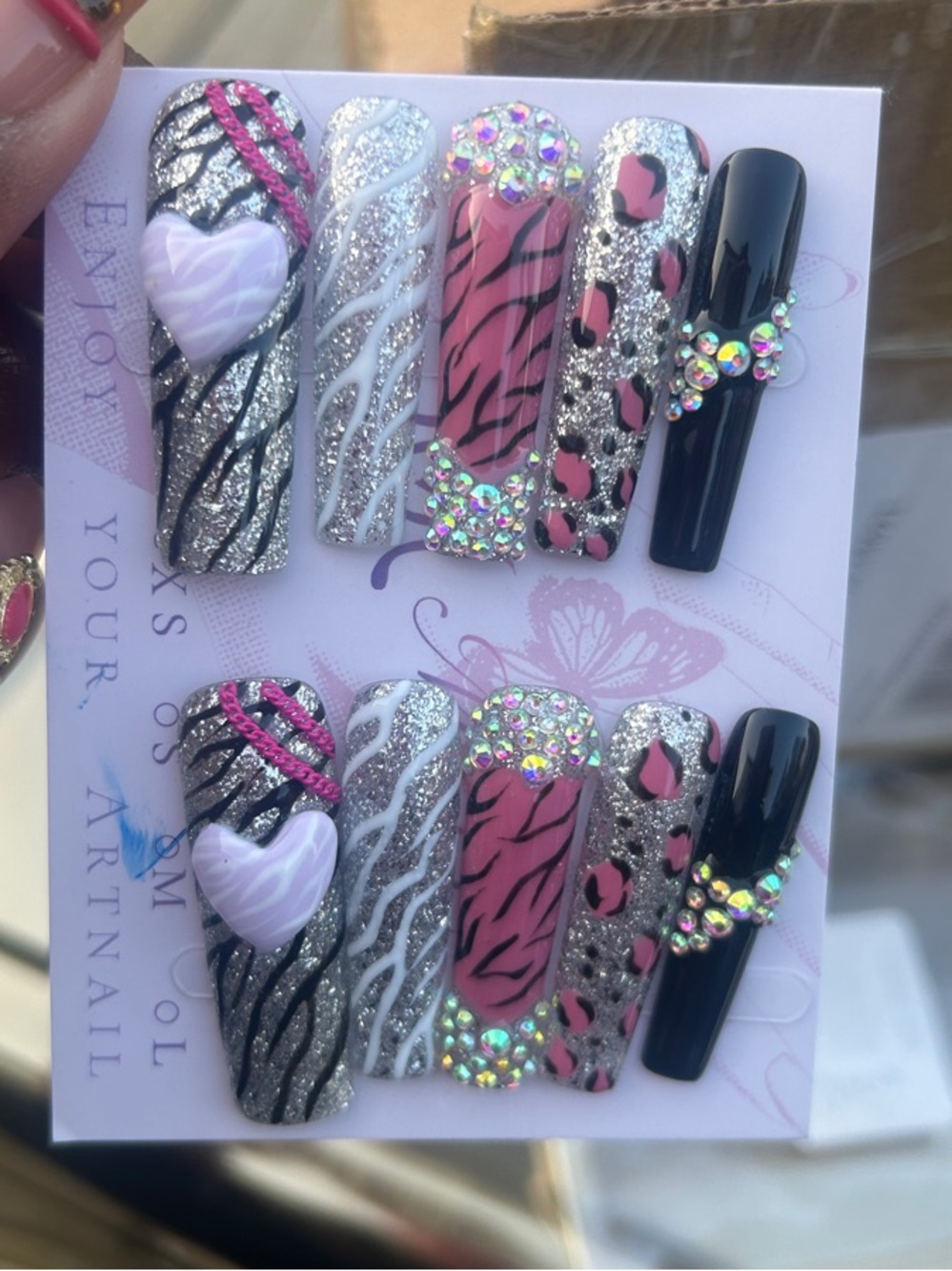 Pink & Black  Y2K  Rhinestone Accent Press-On Nails